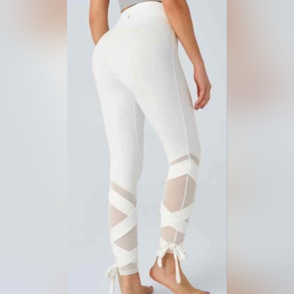 HALARA Pants - NWT Halara small white crisscross yoga pants